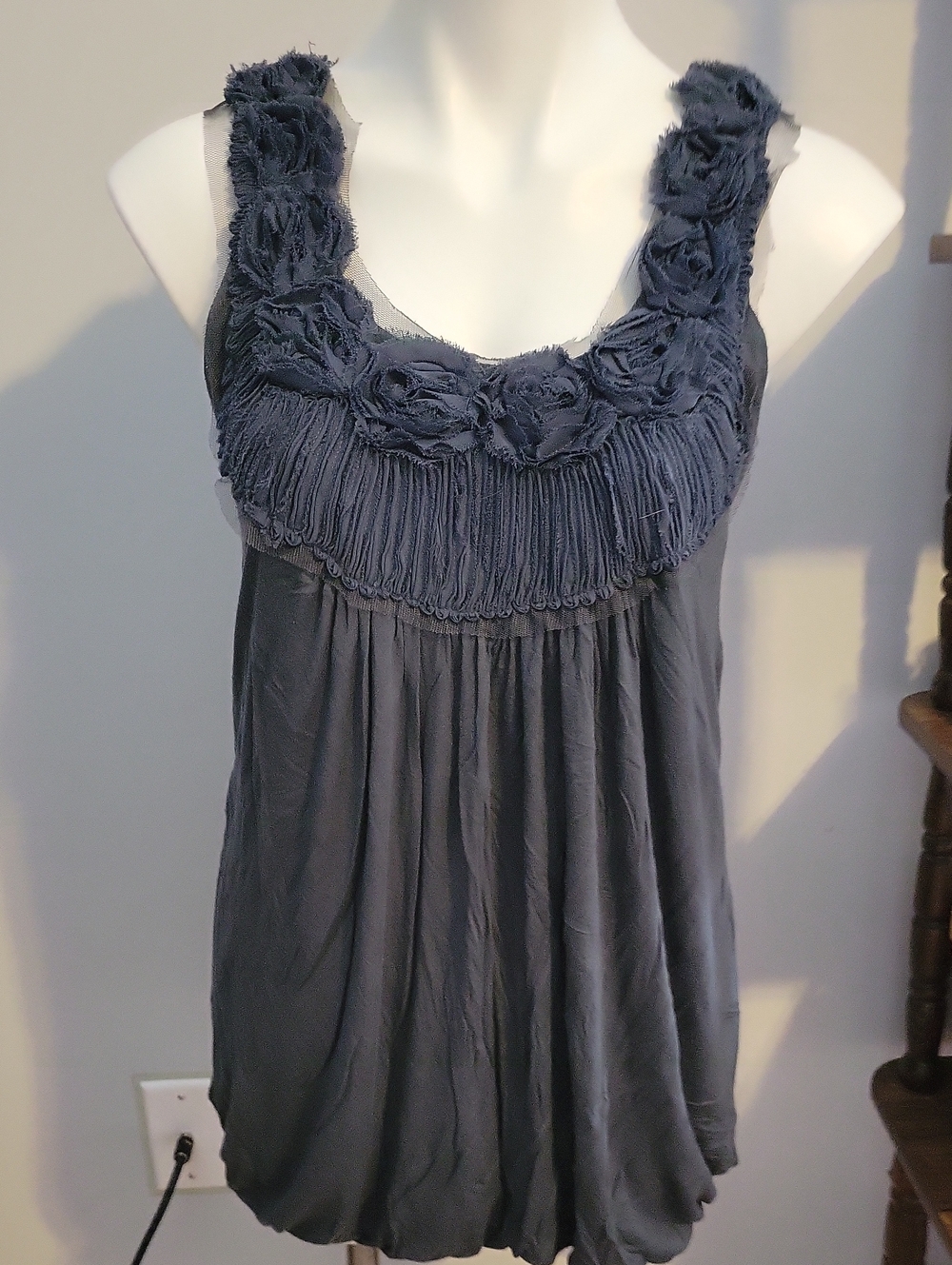 Kimchi Slate Gray Floral-Trim...size Large Sleeveless Tank